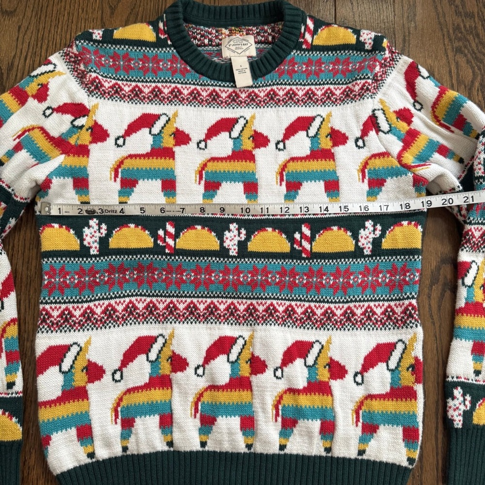 St. John's Bay Mens Small Christmas Sweater Piñata Taco Santa Hat 100% Cotton - Picture 8 of 10